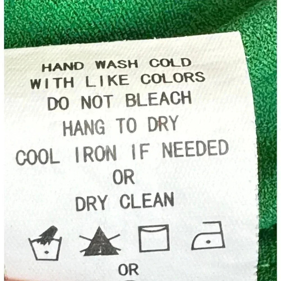 Melloday Green Button-Shoulder Long Sleeve Top - Medium - Picture 9 of 9